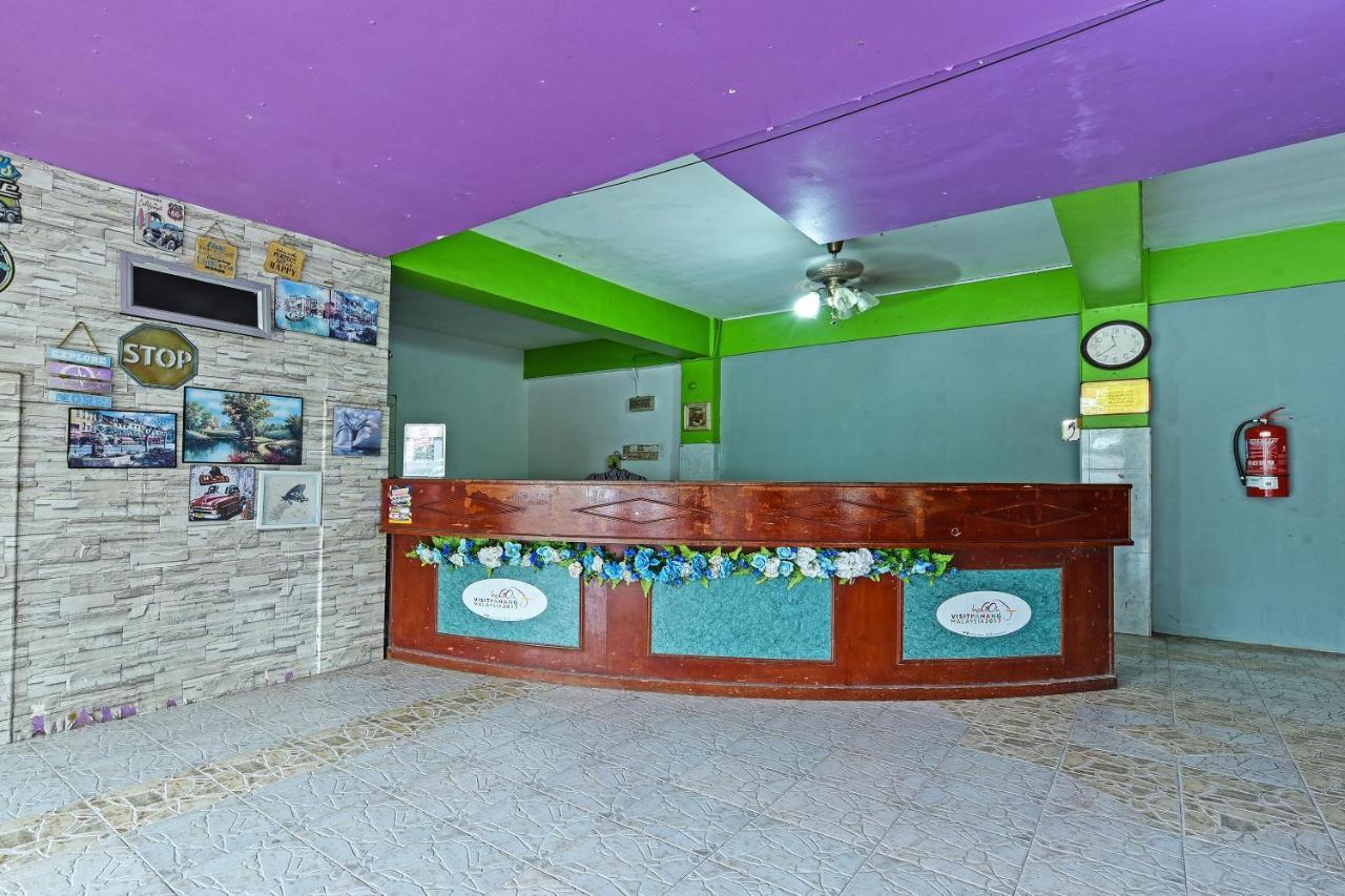 Oyo 90565 Teresek View Motel Kuala Tahan Exteriér fotografie