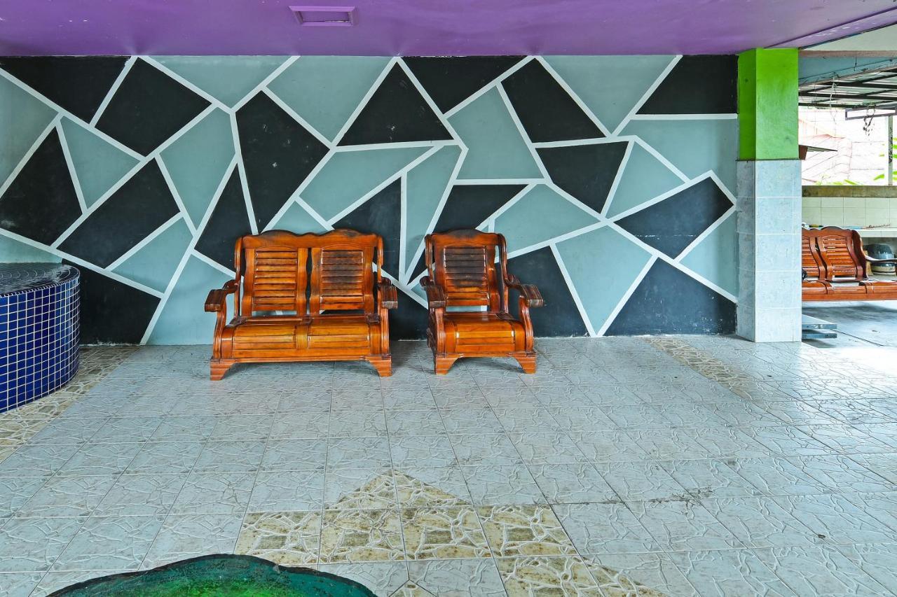 Oyo 90565 Teresek View Motel Kuala Tahan Exteriér fotografie