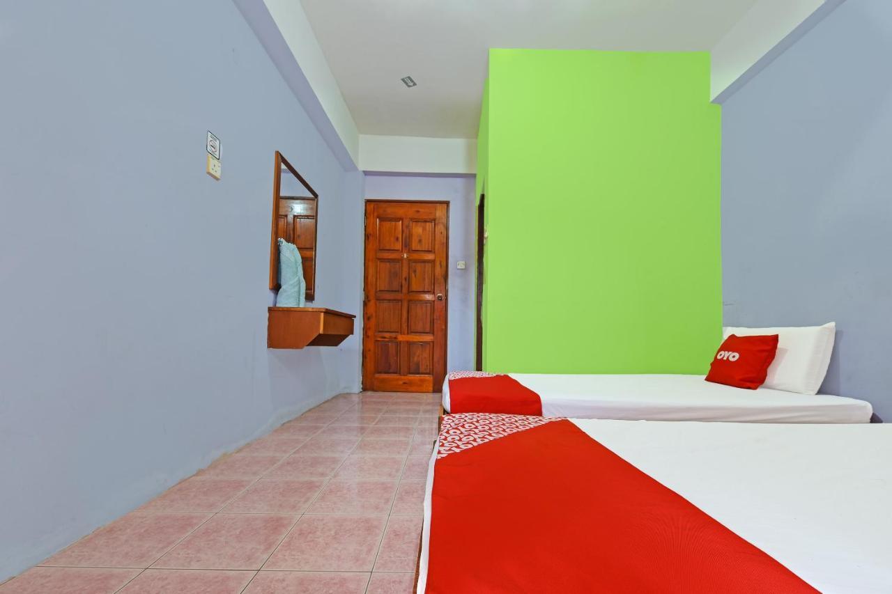 Oyo 90565 Teresek View Motel Kuala Tahan Exteriér fotografie